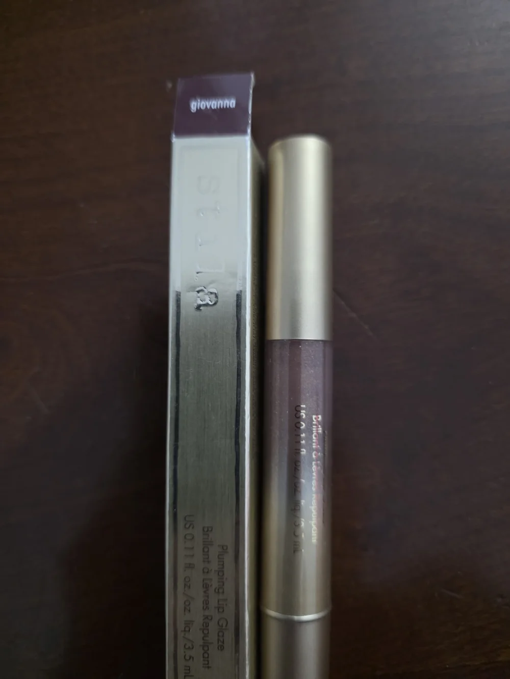 Stilla Giovanna Metallic Plum Lip Gloss